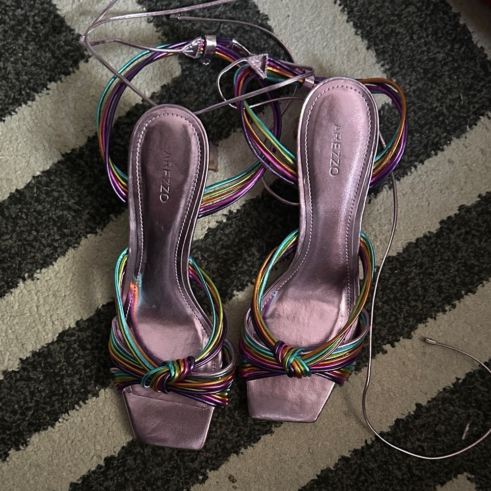 AREZZO metallic sandals size 9.5